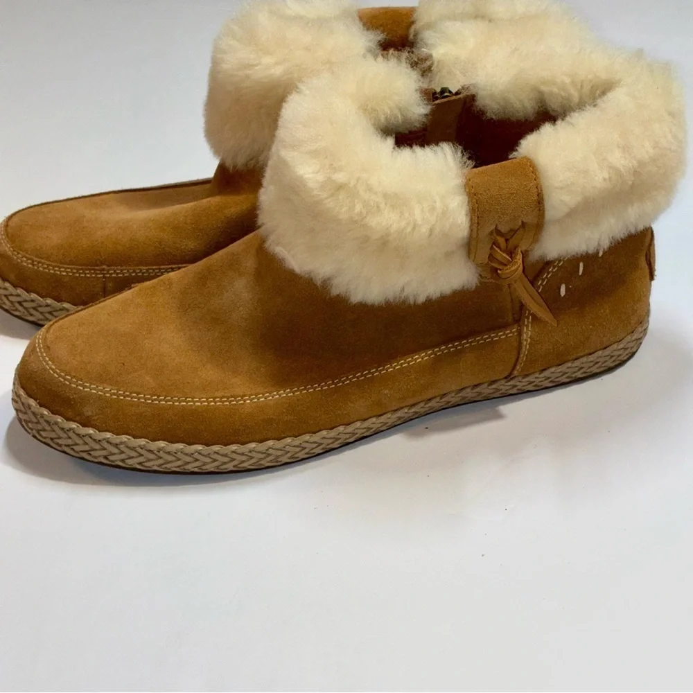 UGG elowen moccasin